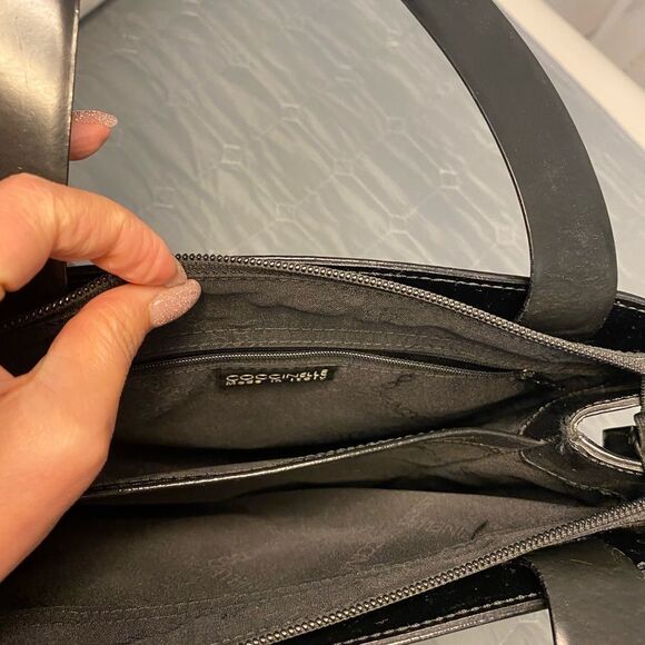 Coccinelle patent leather purse - Picture 5 of 11